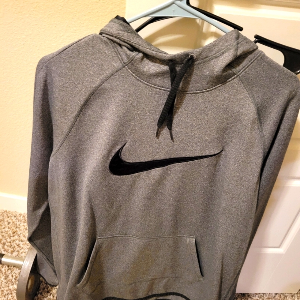 XL boys or girls Nike hoodie.